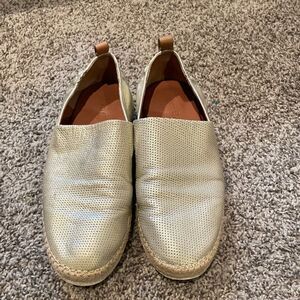 Gentle Souls by Kenneth Cole Slip on Shoes Size 8